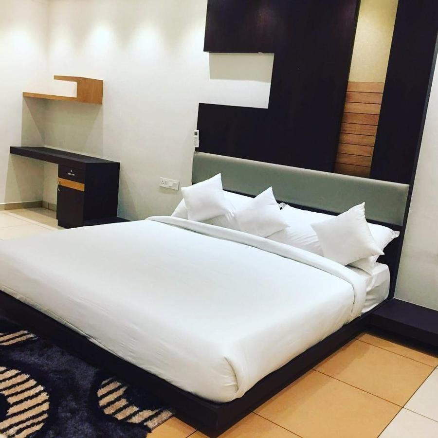Hotel Al Amana Tower Kondotty Ngoại thất bức ảnh